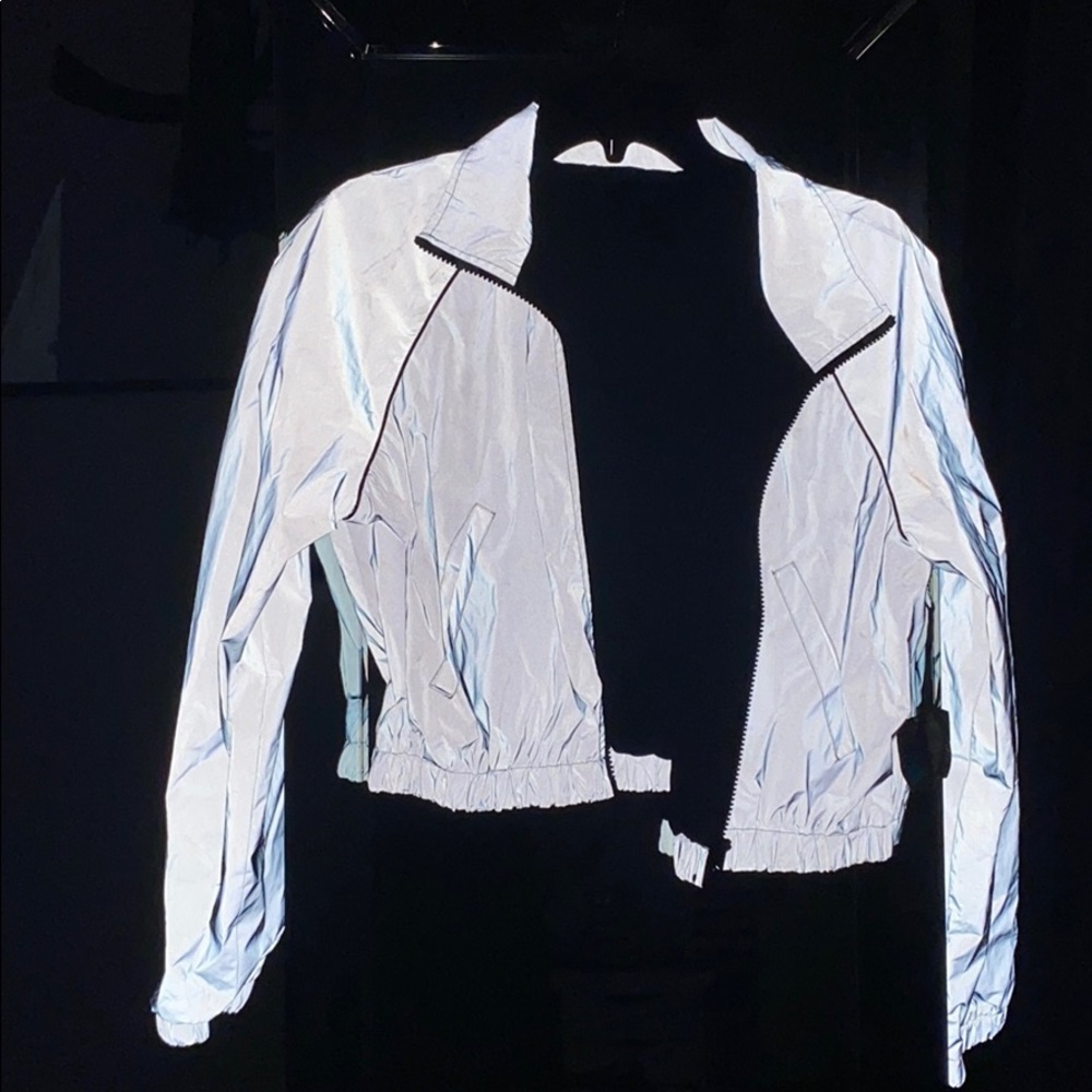 Crop top reflective jacket